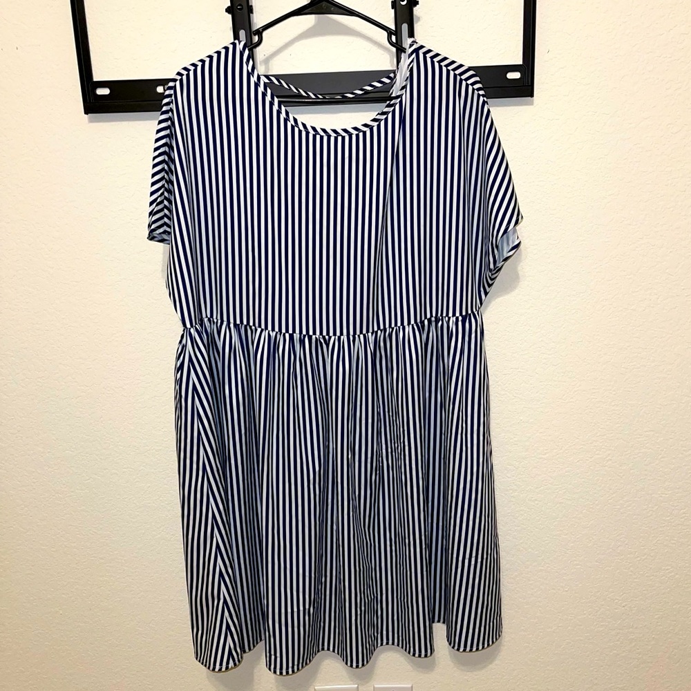 NEVER WORN. Crisscross Back Smock Dress